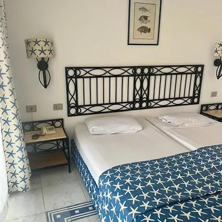 Domina Coral Bay Room At Aquamarine Mid Center Area